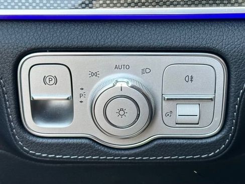 Used 2023 Mercedes-Benz GLS 580 4MATIC image 24