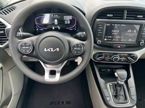 New 2025 Kia Soul LX w/ LX Technology Package image 12