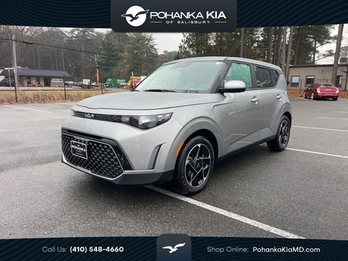 Certified 2024 Kia Soul EX image 1