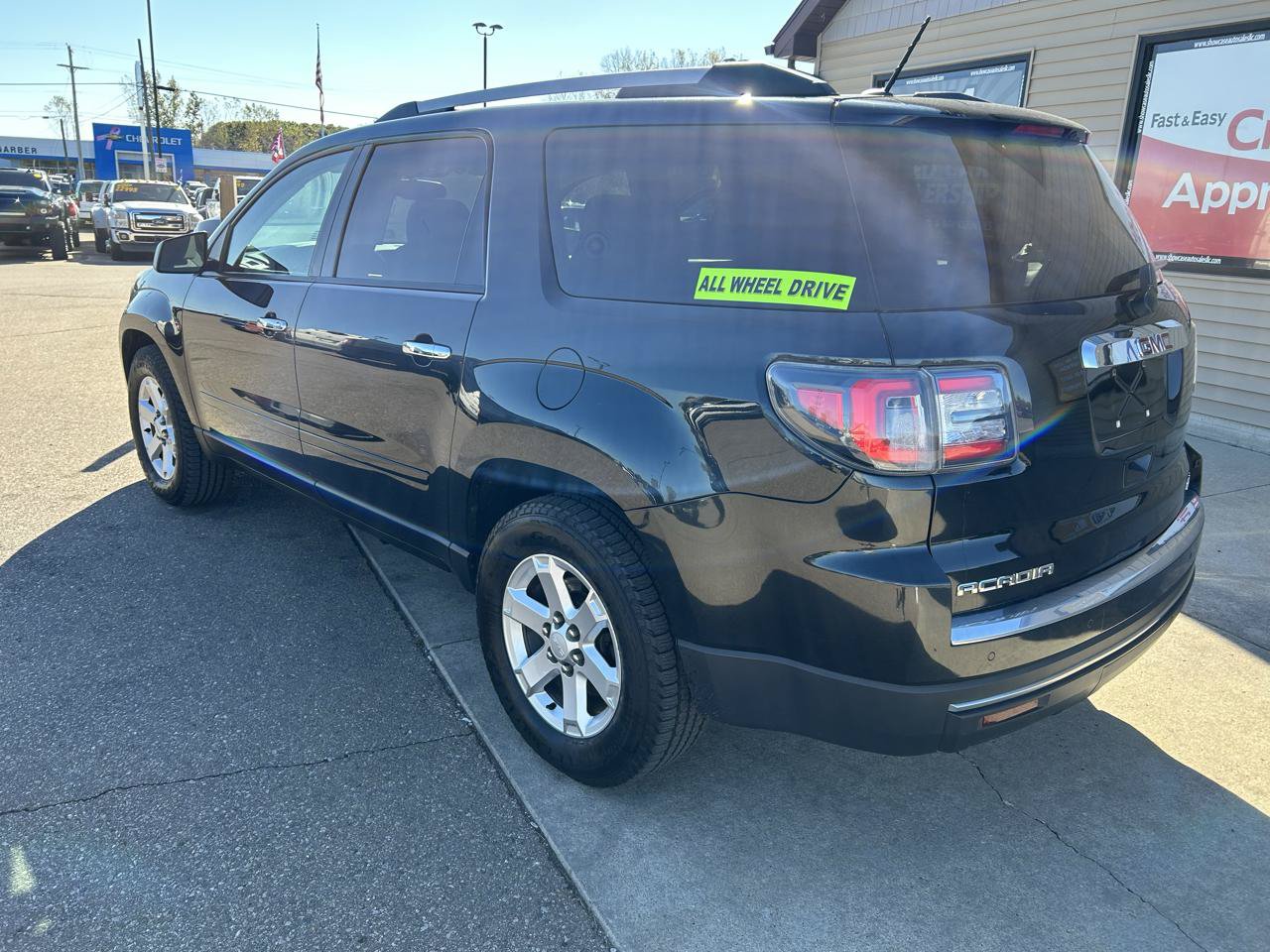 Used 2015 GMC Acadia SLE AWD/4WD image 7