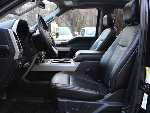 Used 2021 Ford F350 Lariat w/ Tremor Off-Road Package image 17