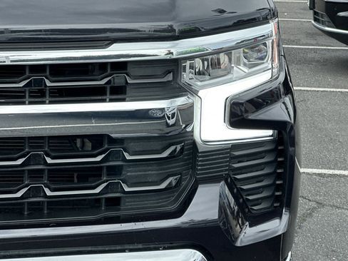 Used 2024 Chevrolet Silverado 1500 LT image 47
