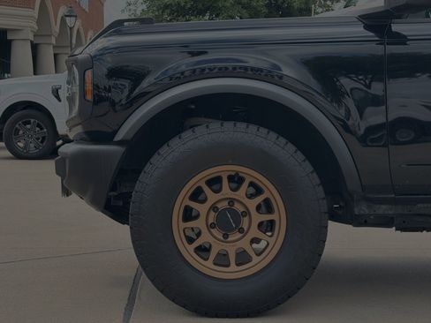 Certified 2023 Ford Bronco 4-Door AWD/4WD image 10