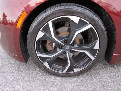Used 2016 Lincoln MKZ AWD image 9