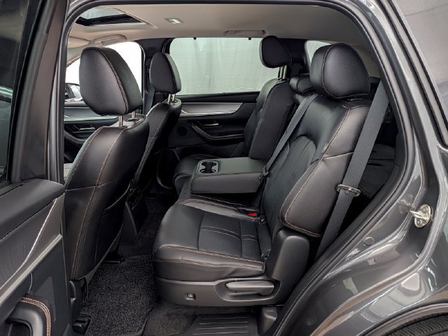 Used 2026 MAZDA CX-90 3.3 Turbo w/ Preferred Package AWD/4WD image 17