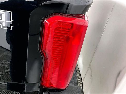 Used 2025 Ford F250 XLT image 29