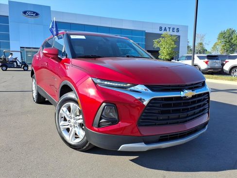 Used 2019 Chevrolet Blazer LT image 1