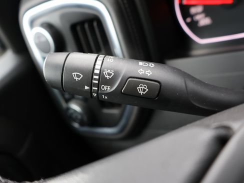 Certified 2021 Chevrolet Silverado 1500 RST image 17