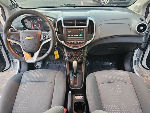 Used 2017 Chevrolet Sonic LT FWD image 22