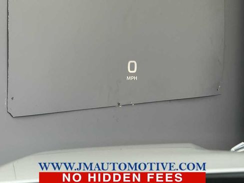 Used 2023 Chevrolet Silverado 1500 High Country w/ High Country Premium Package image 37