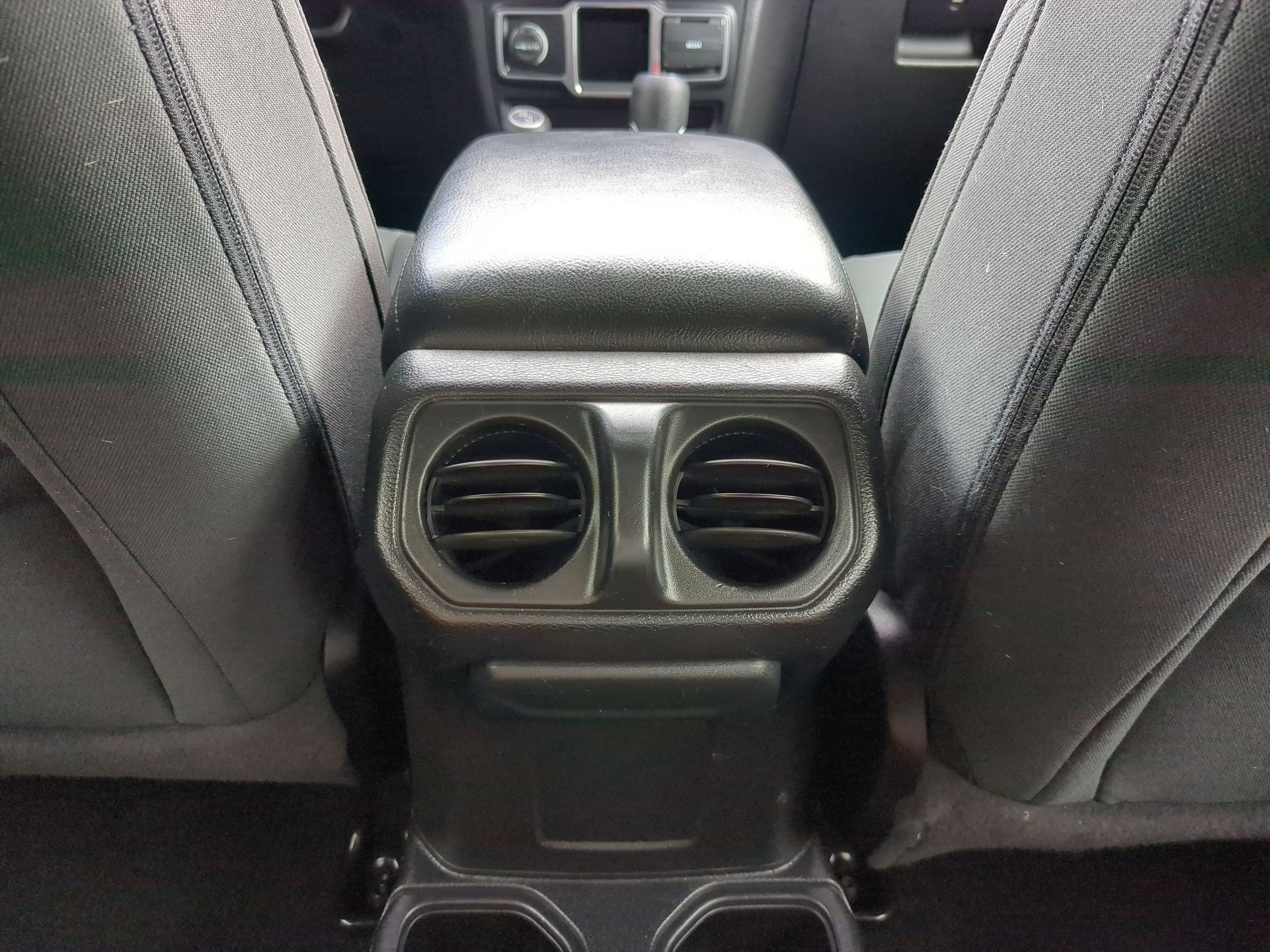 Used 2021 Jeep Wrangler Unlimited Sport AWD/4WD image 28