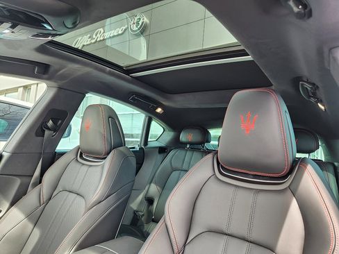 New 2024 Maserati Levante GT Ultima image 8