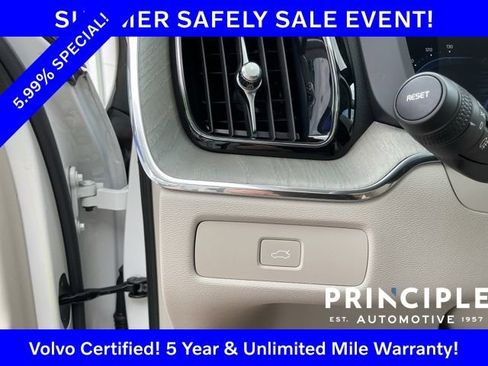 Certified 2023 Volvo XC60 B5 Plus w/ Protection Package Premier AWD/4WD image 26
