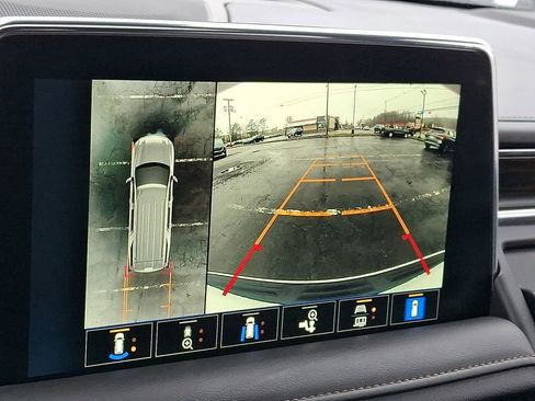 Used 2023 Chevrolet Tahoe High Country image 7