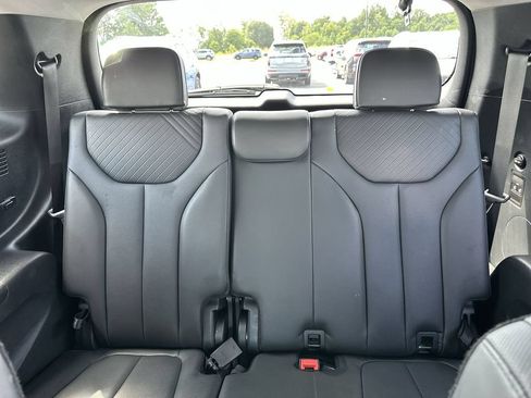 Used 2025 Hyundai Palisade SEL FWD image 29