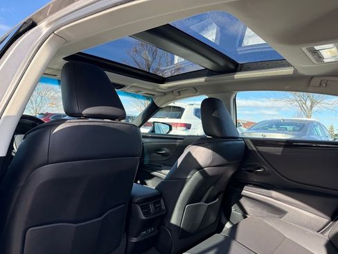 Used 2021 Lexus ES 350 w/ Premium Package image 16