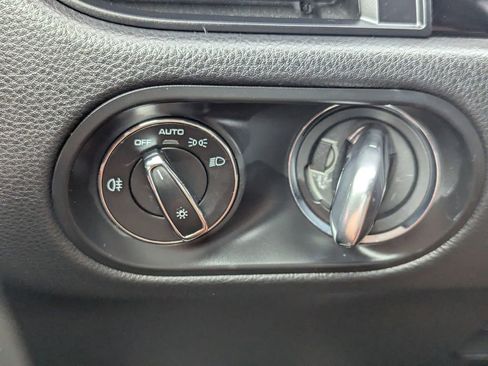 Used 2024 Porsche Macan Turbo image 25