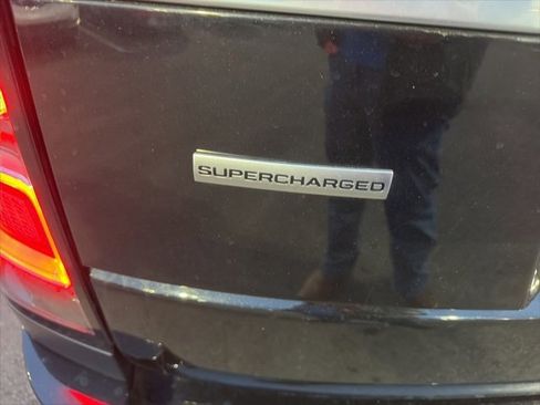 Used 2019 Land Rover Range Rover Supercharged image 16