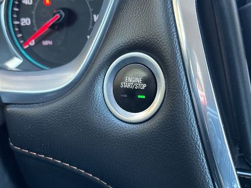 Used 2018 Chevrolet Traverse LT image 27