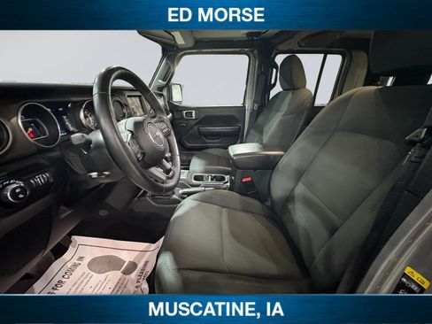 Used 2021 Jeep Gladiator Sport image 9