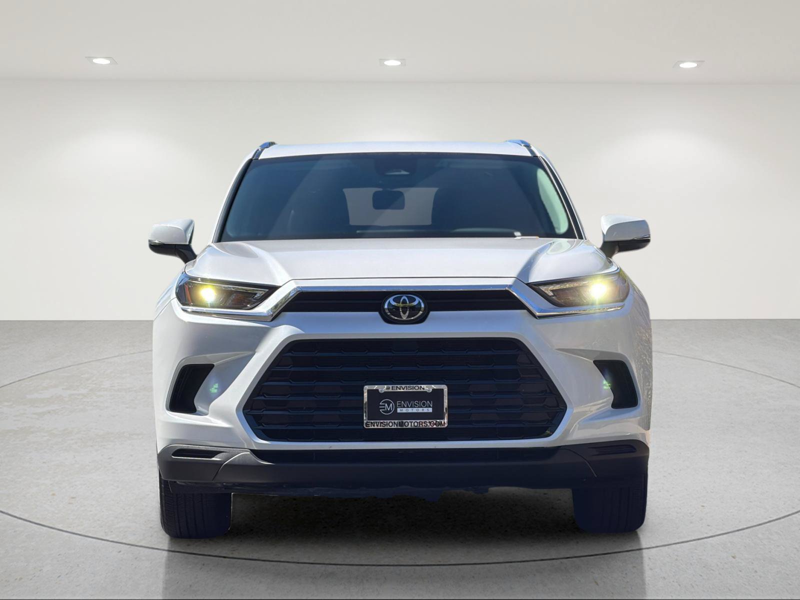 Used 2026 Toyota Grand Highlander FWD image 8