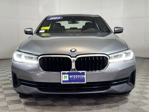Used 2023 BMW 530i xDrive w/ Premium Package image 8