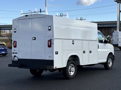New 2025 Chevrolet Express 3500 w/ Power Convenience Package image 12