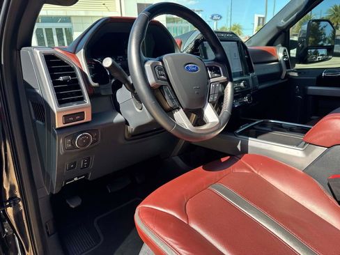 Used 2022 Ford F250 Platinum w/ FX4 Off-Road Package AWD/4WD image 19
