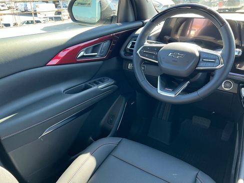 New 2026 Chevrolet Traverse Z71 image 12