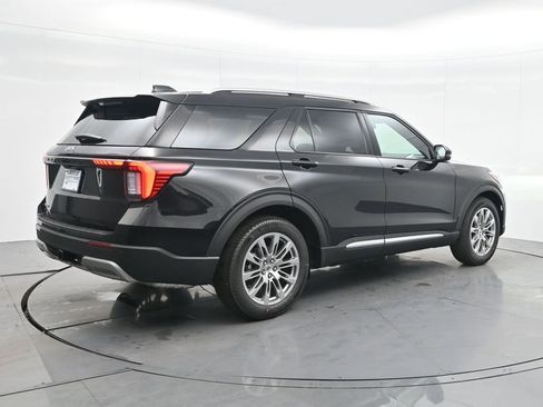 New 2026 Ford Explorer Platinum image 7