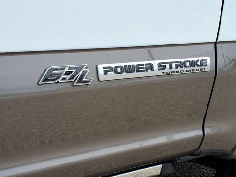 Used 2022 Ford F350 King Ranch w/ King Ranch Ultimate Package AWD/4WD image 16