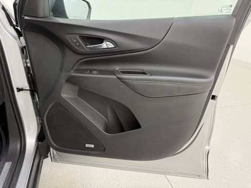 Used 2020 Chevrolet Equinox Premier image 35