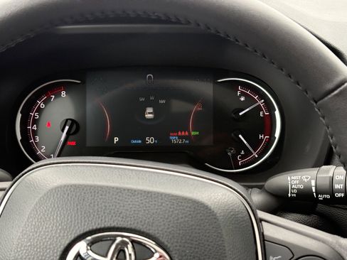 Used 2025 Toyota RAV4 XLE Premium w/ Weather Package AWD/4WD image 31