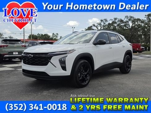 New 2026 Chevrolet Trax LT w/ Driver Confidence Package FWD image 1