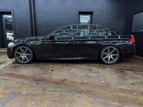 Used 2014 BMW M5 image 5