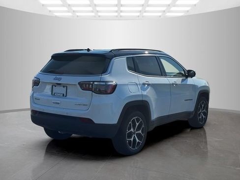 Certified 2025 Jeep Compass Limited AWD/4WD image 7