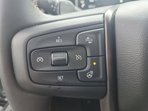 Used 2025 GMC Sierra 1500 AT4 w/ AT4 Premium Package image 25