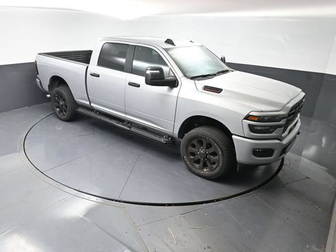 Used 2026 RAM 2500 Big Horn AWD/4WD image 17