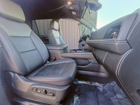 Used 2025 Chevrolet Tahoe LT image 33