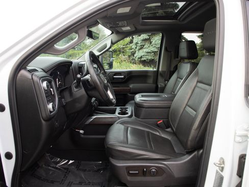 Used 2020 GMC Sierra 3500 Denali w/ Denali Ultimate Package AWD/4WD image 26