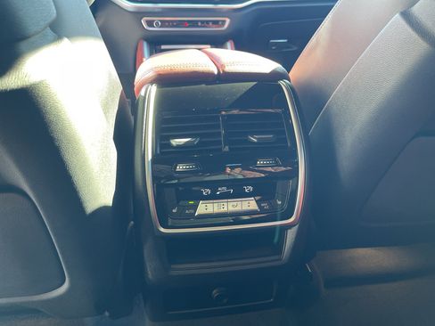 Used 2025 BMW X6 M60i image 35