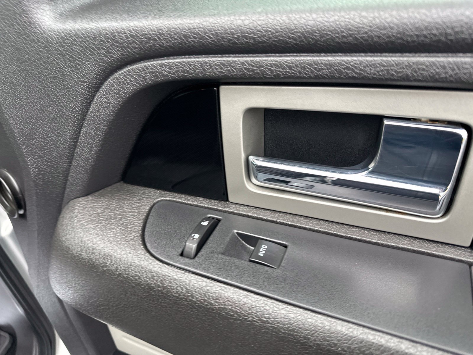 Used 2011 Ford F150 FX4 AWD/4WD image 38