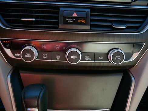 Certified 2020 Honda Accord EX image 23