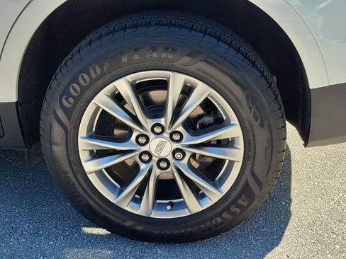 Used 2020 Cadillac XT5 Premium Luxury AWD/4WD image 7
