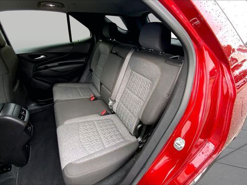 Used 2024 Chevrolet Equinox LT FWD image 18