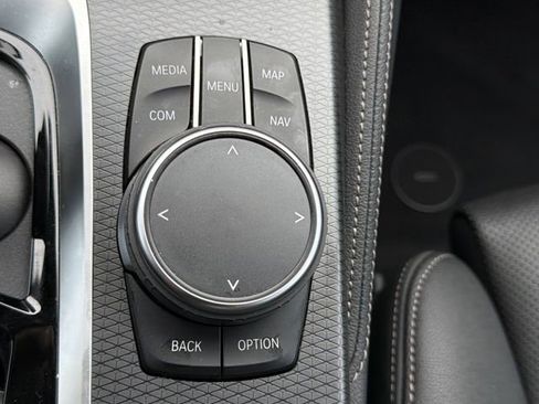 Used 2023 BMW 540i w/ M Sport Package image 9