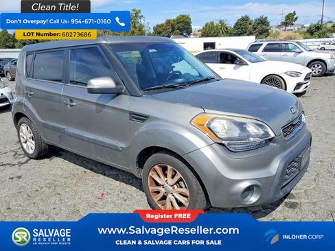 Used 2013 Kia Soul + w/ Audio Pkg FWD image 5