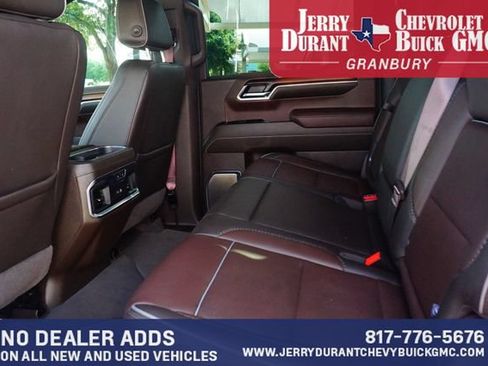 Used 2024 GMC Sierra 1500 Denali w/ Technology Package AWD/4WD image 21