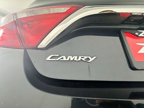 Used 2015 Toyota Camry LE FWD image 32