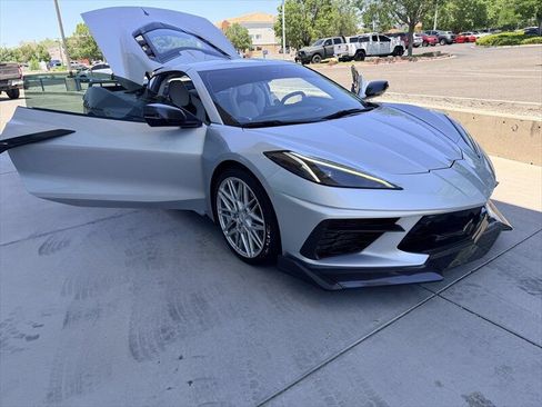 Used 2021 Chevrolet Corvette Stingray Premium Cpe w/ Z51 Performance Package RWD image 10